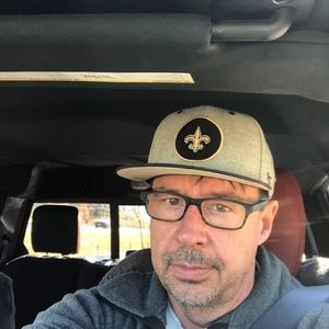 Meet your Posher, Cliff